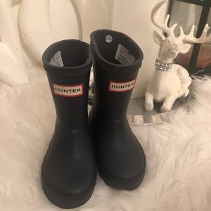 SOLD!!!!             Hunter rain boots